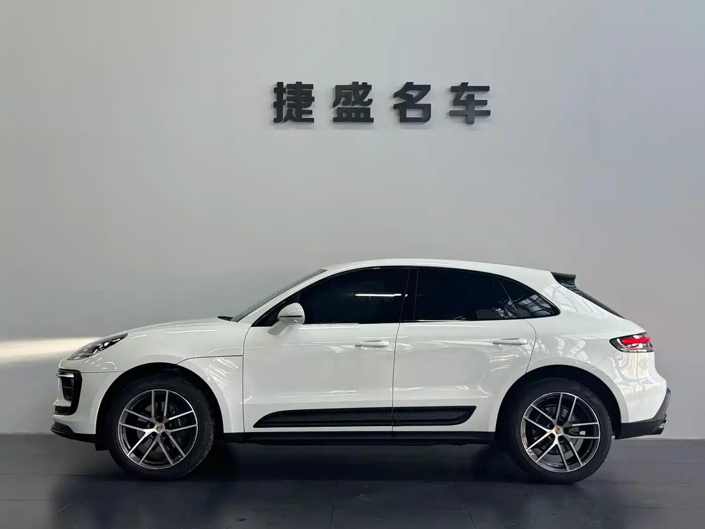 2022 Macan 2.0T — миниатюра 3