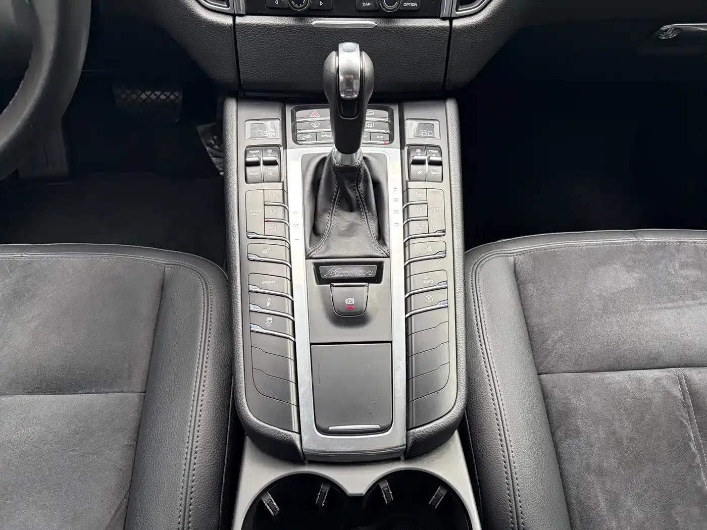 2016 Macan 2.0T — миниатюра 12