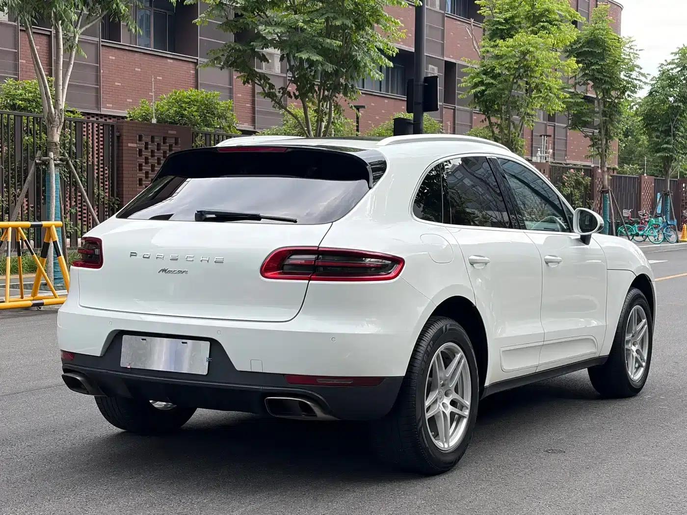 2016 Macan 2.0T — миниатюра 17