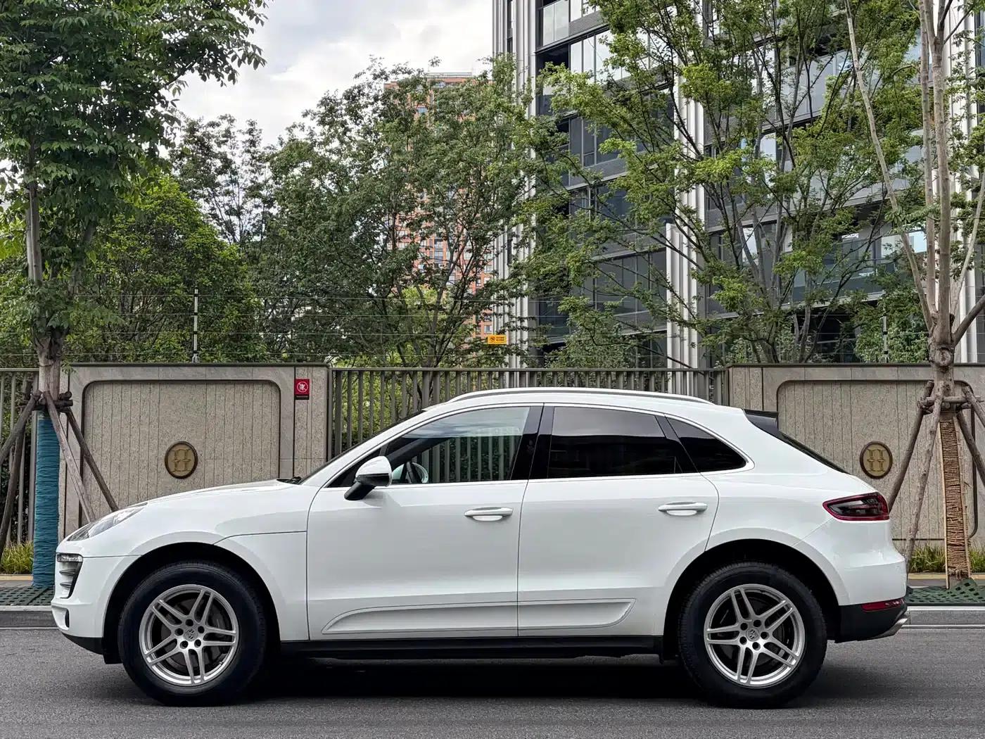 2016 Macan 2.0T — миниатюра 5