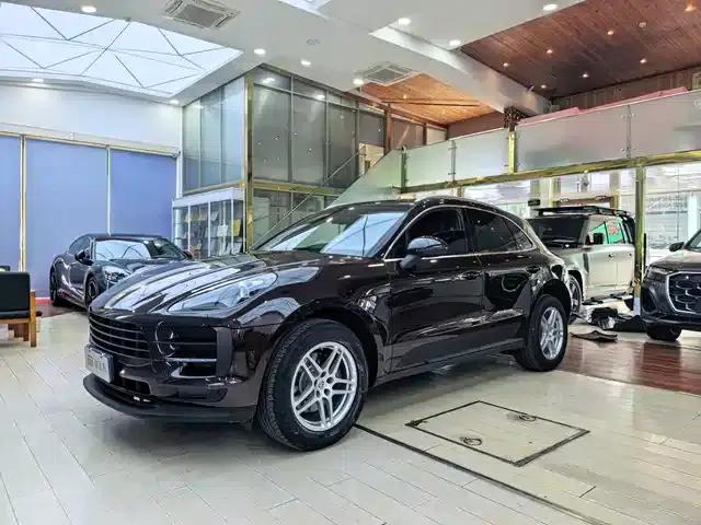 2018 Macan 2.0T