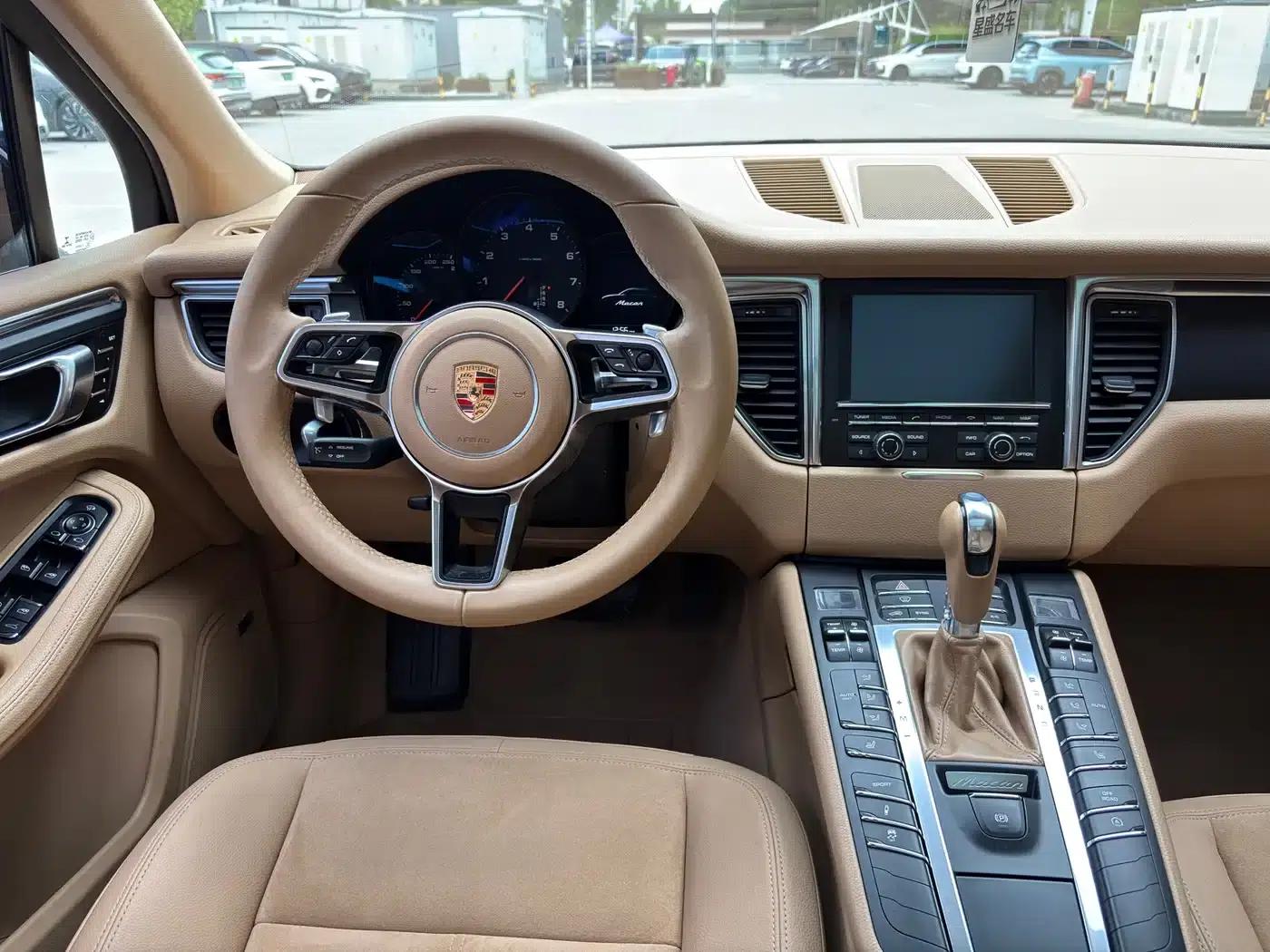 2014 Macan 2.0T — миниатюра 10