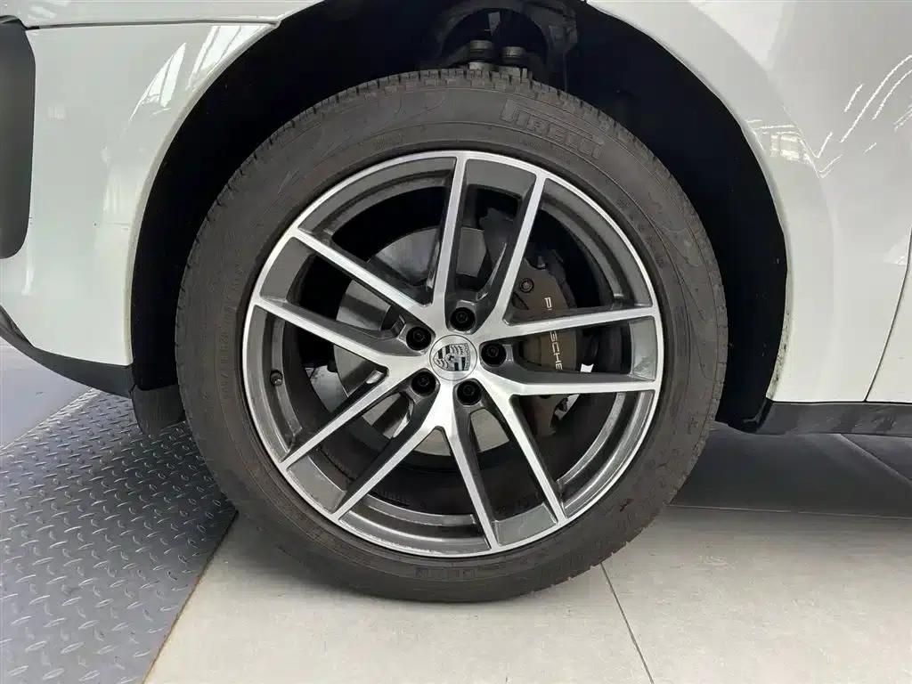 2023 Macan 2.0T — миниатюра 12