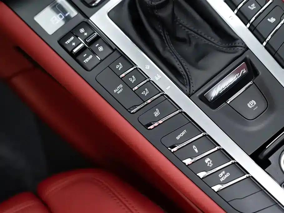 2020 Macan 2.0T — миниатюра 19
