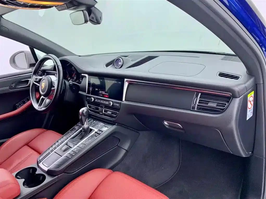 2020 Macan 2.0T — миниатюра 19