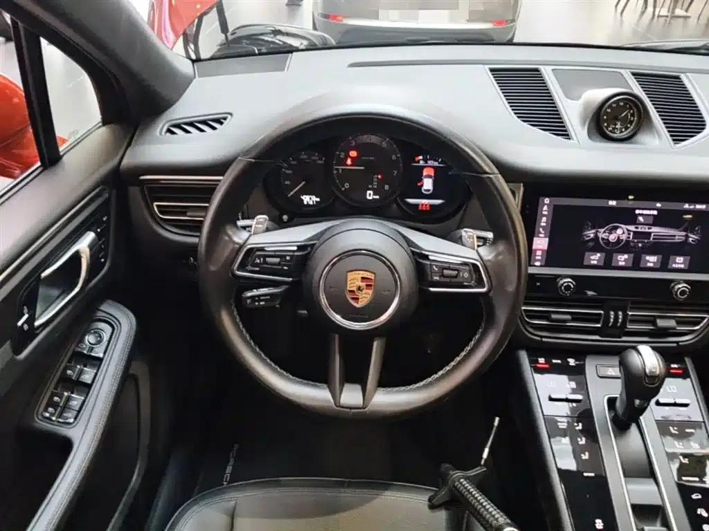 2022 Macan 2.0T — миниатюра 17