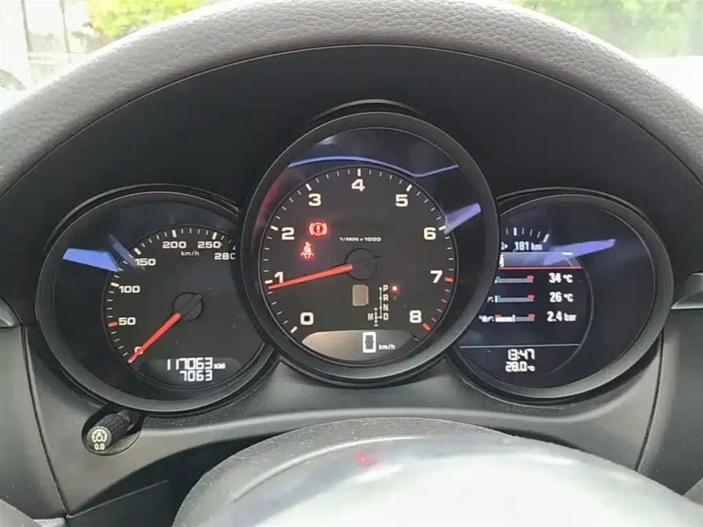 2017 Macan 2.0T — миниатюра 12