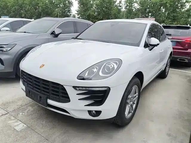 2017 Macan 2.0T
