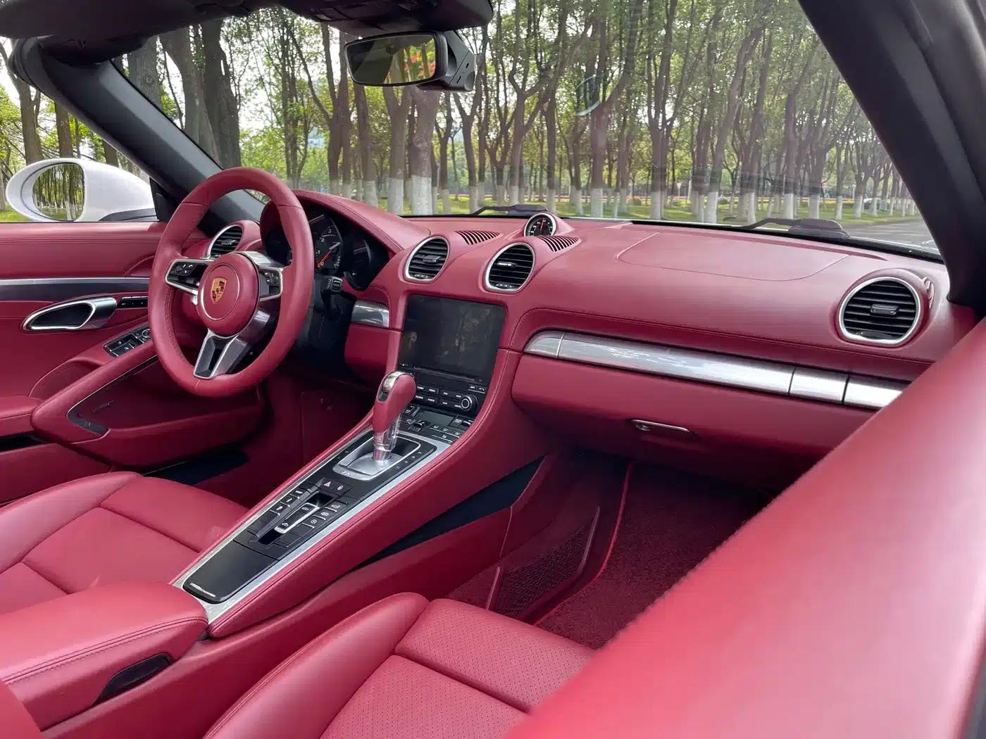 2018 Porsche 718 Boxster 2.0T — миниатюра 17