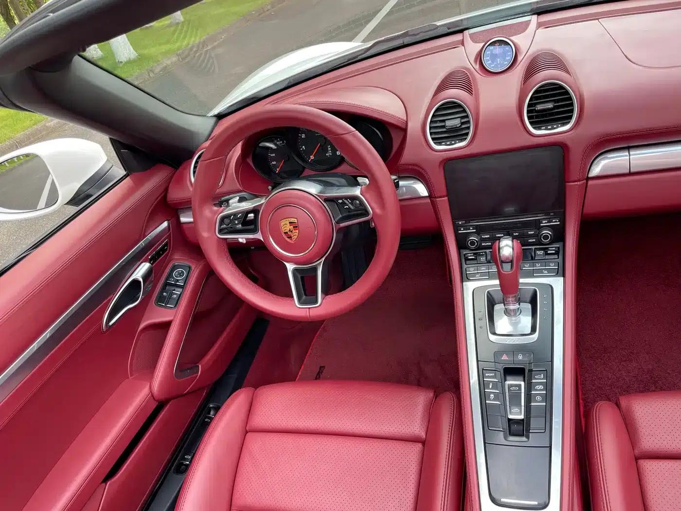 2018 Porsche 718 Boxster 2.0T — миниатюра 21