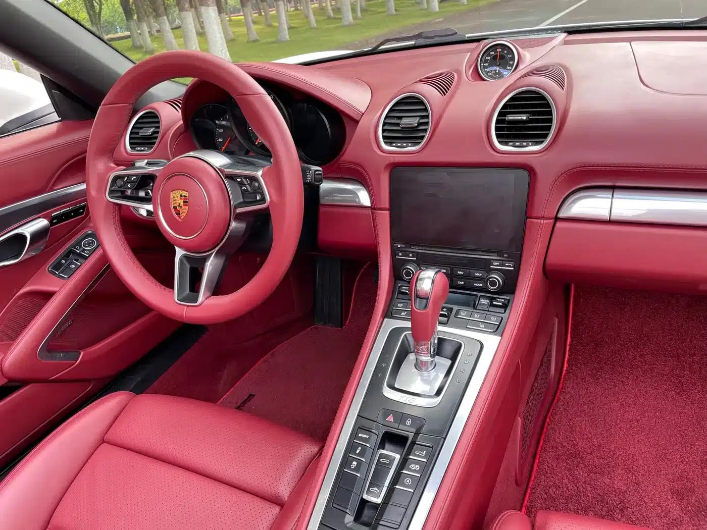 2018 Porsche 718 Boxster 2.0T — миниатюра 24