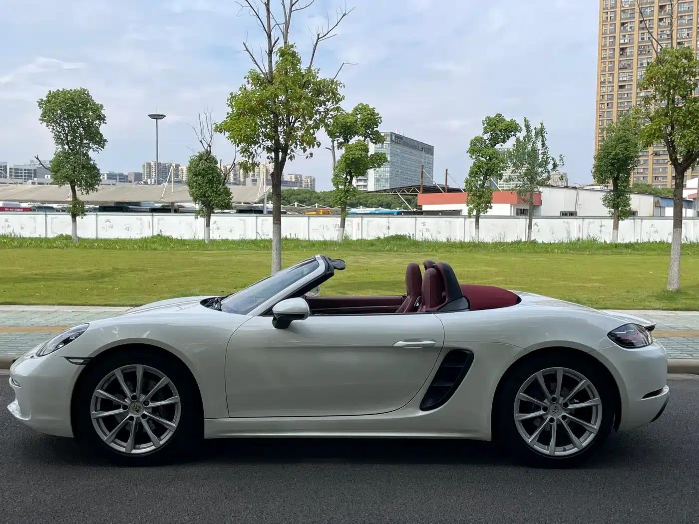 2018 Porsche 718 Boxster 2.0T — миниатюра 4