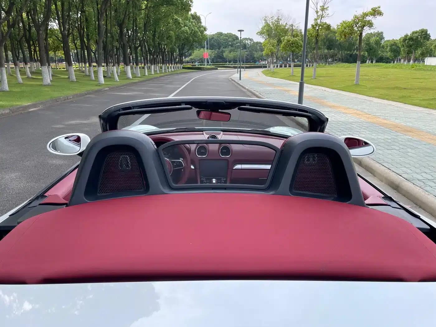 2018 Porsche 718 Boxster 2.0T — миниатюра 32