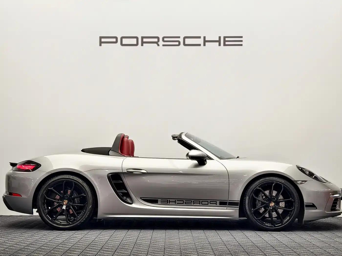 2025 Porsche 718 Boxster Style Edition 2.0T — миниатюра 3