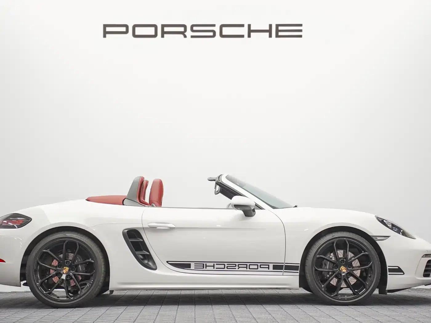 2025 Porsche 718 Boxster Style Edition 2.0T — миниатюра 3