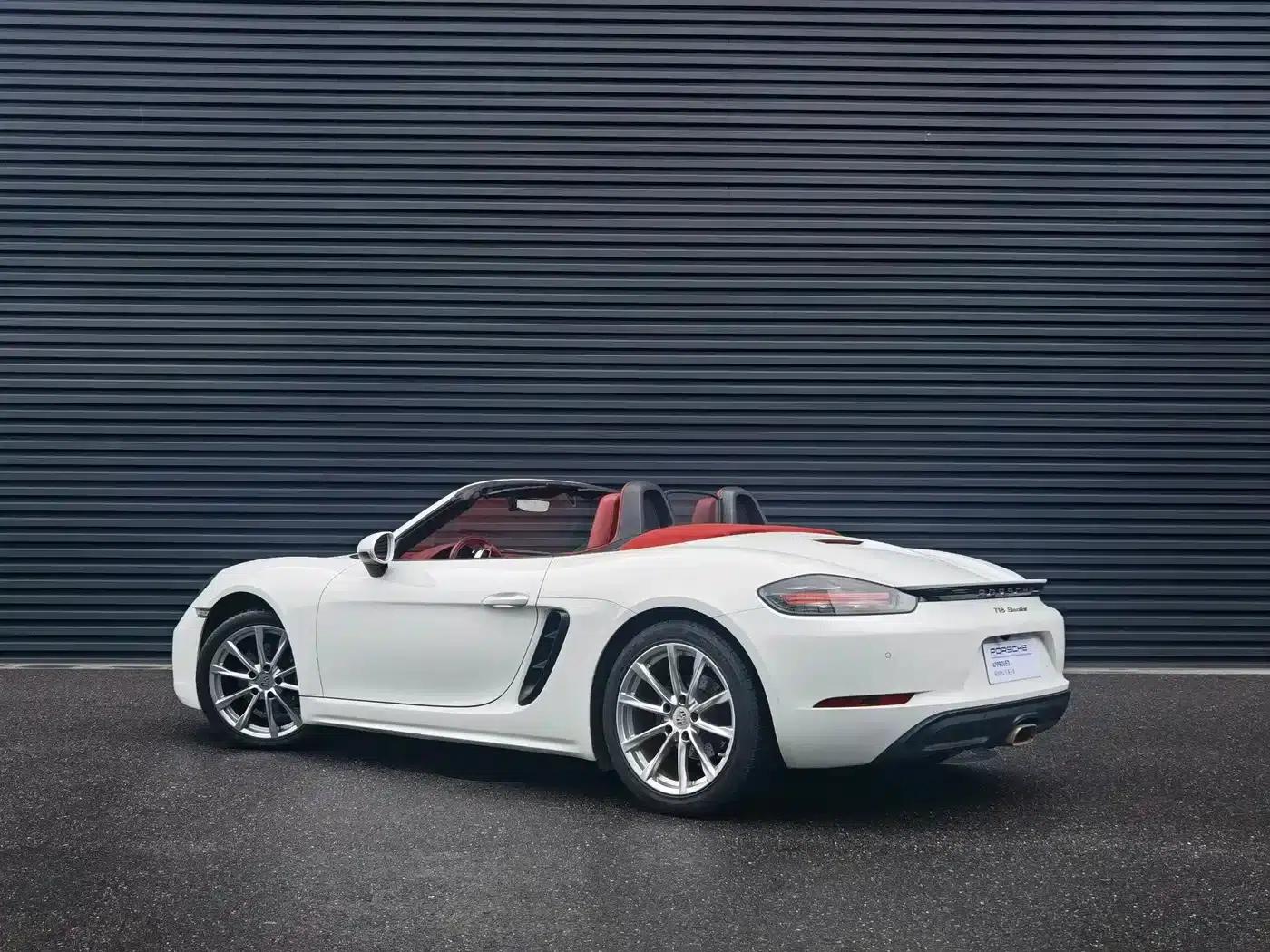 2022 Porsche 718 Boxster 2.0T — миниатюра 3