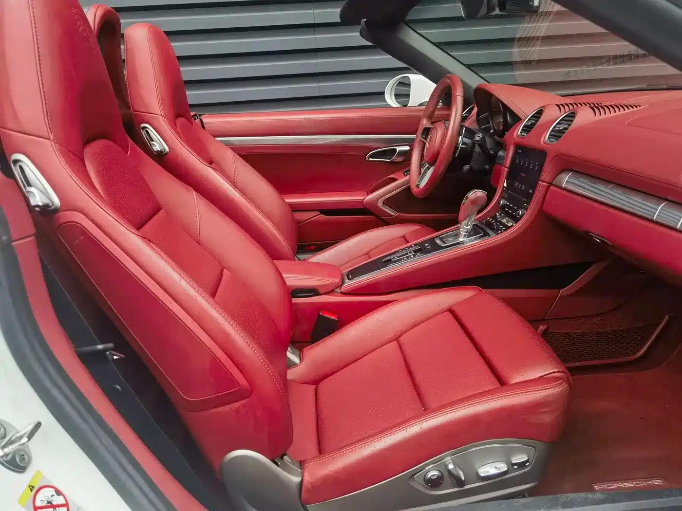 2022 Porsche 718 Boxster 2.0T — миниатюра 6