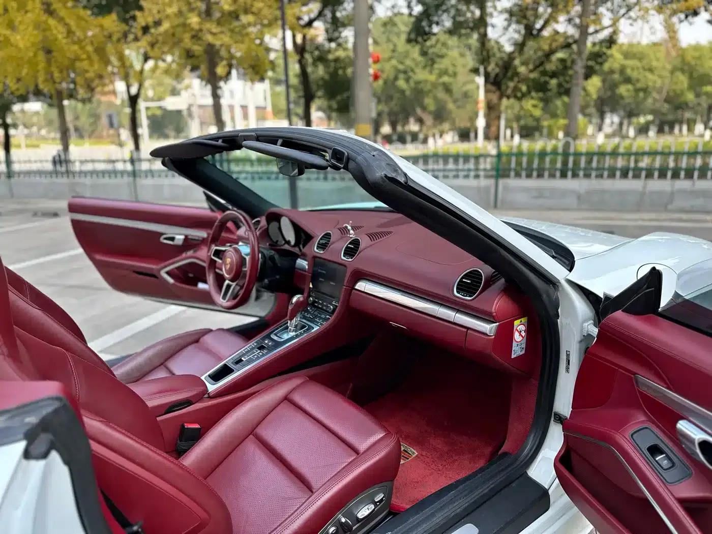 2018 Porsche 718 Boxster 2.0T — миниатюра 6