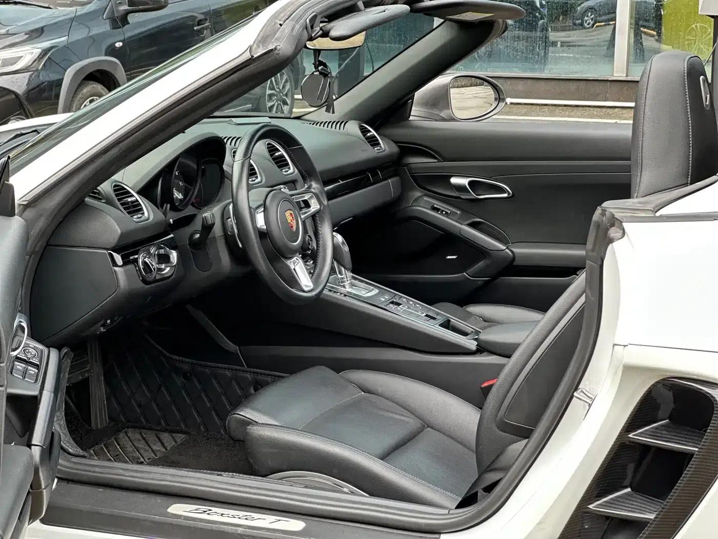 2019 Porsche 718 Boxster T 2.0T — миниатюра 9