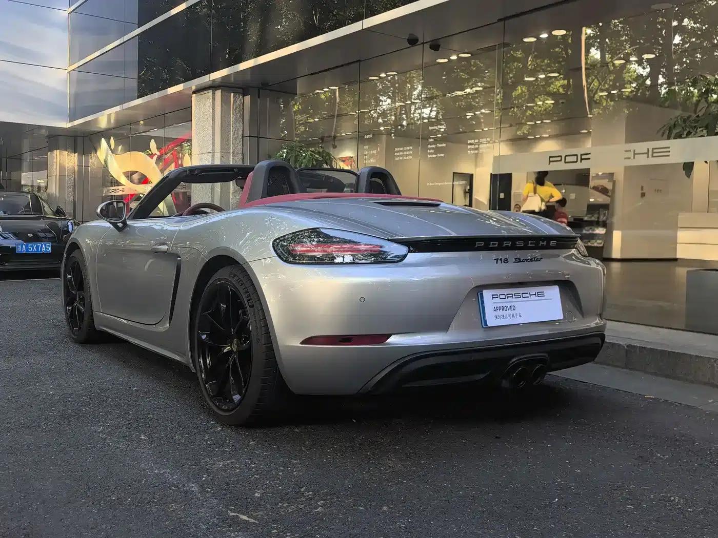 2023 Porsche 718 Boxster Style Edition 2.0T — миниатюра 4