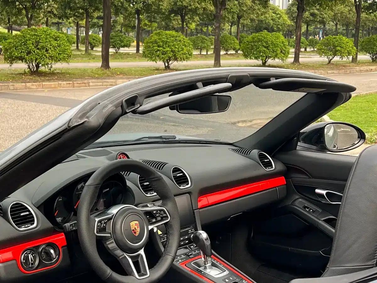 2016 Porsche 718 Boxster 2.0T — миниатюра 12