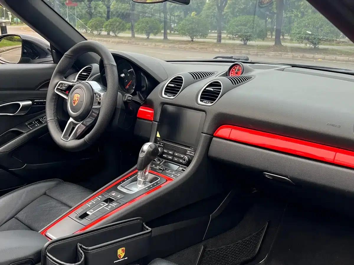 2016 Porsche 718 Boxster 2.0T — миниатюра 14