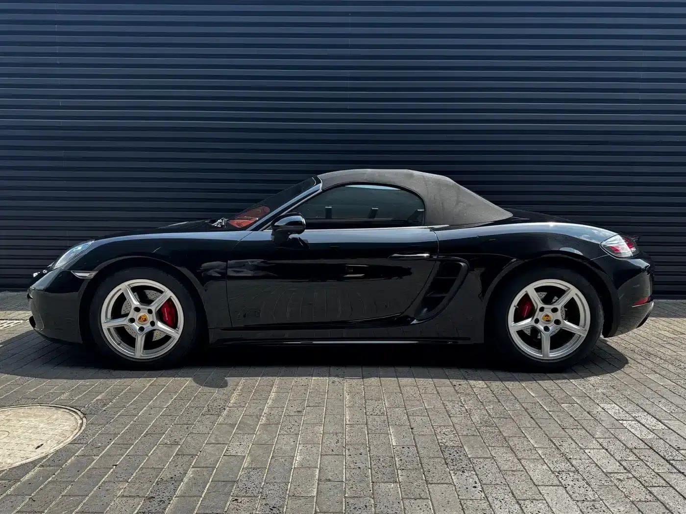2022 Porsche 718 Boxster 2.0T — миниатюра 4