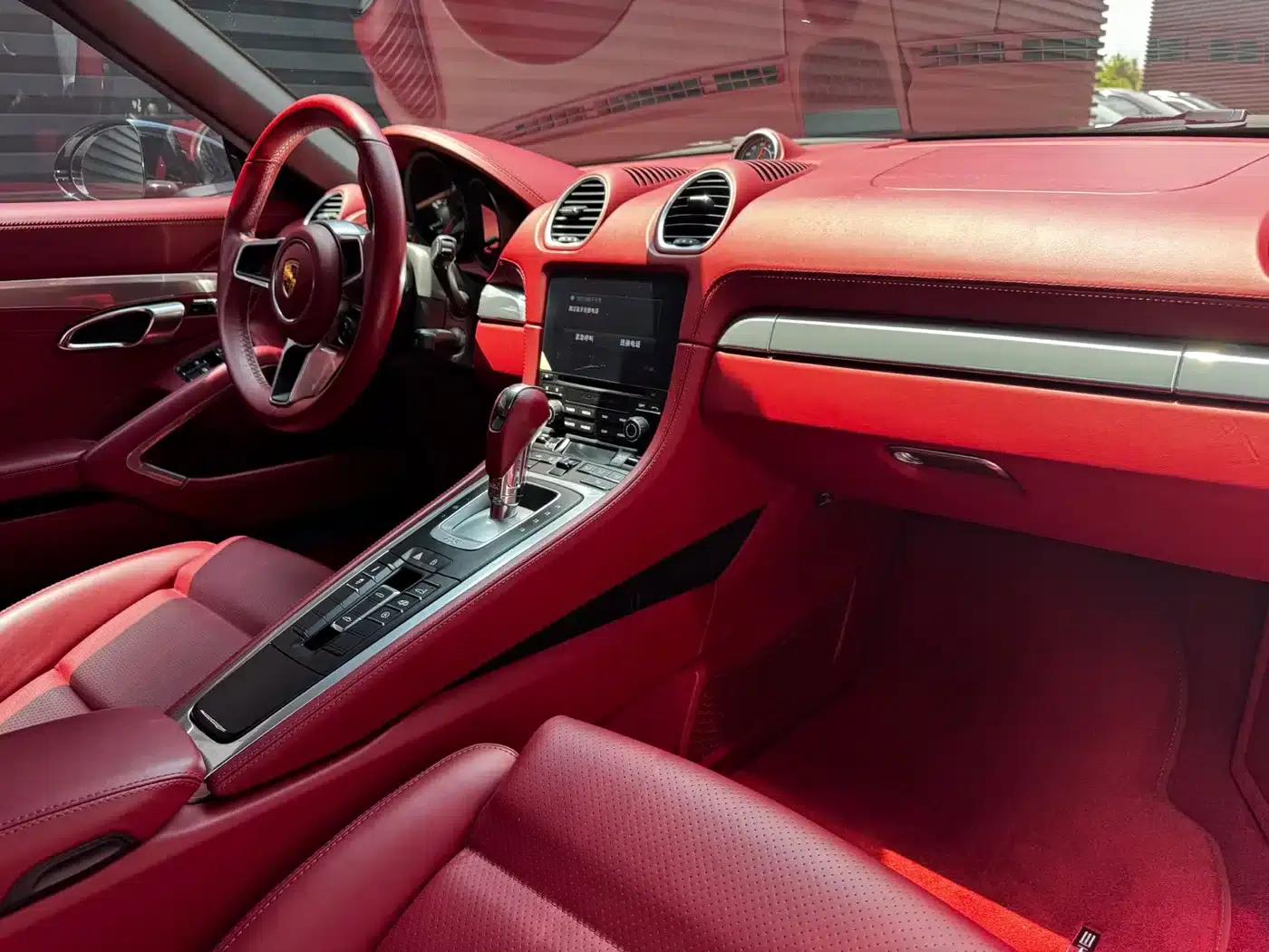 2022 Porsche 718 Boxster 2.0T — миниатюра 8
