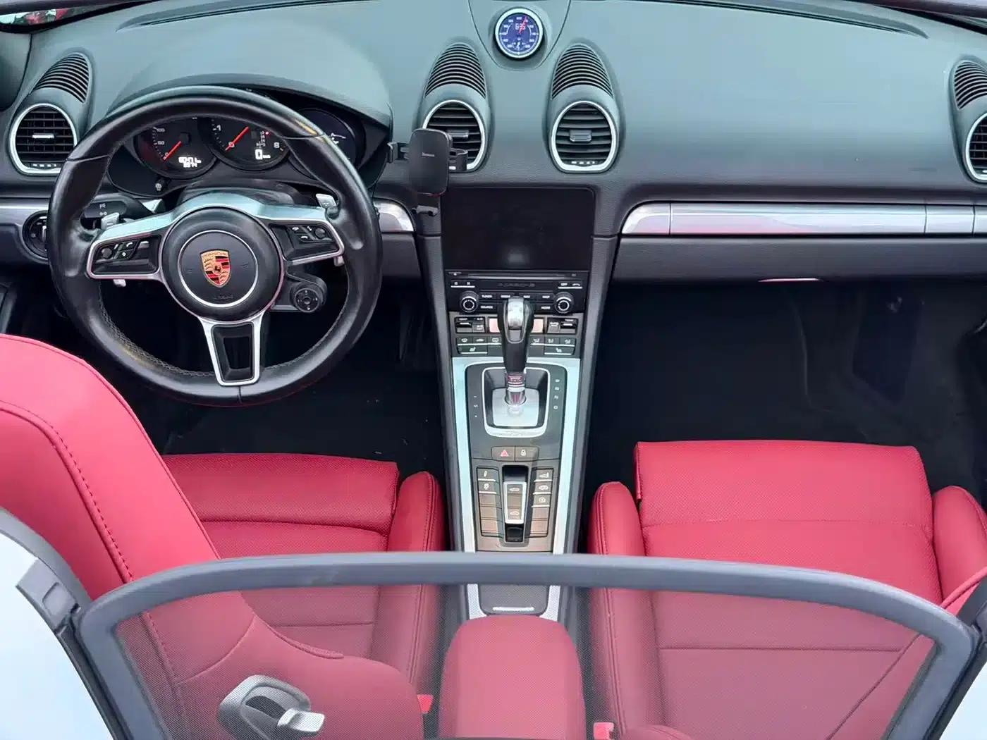 2016 Porsche 718 Boxster 2.0T — миниатюра 4