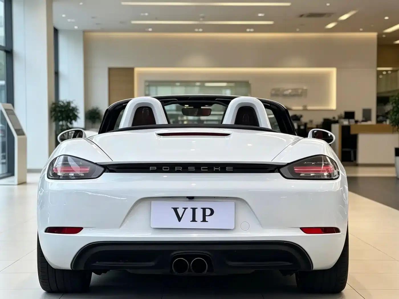 2016 Porsche 718 Boxster 2.0T — миниатюра 8