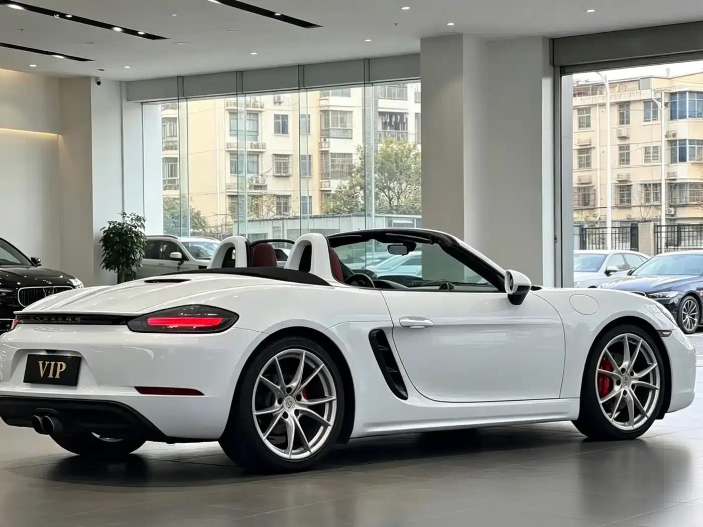 2016 Porsche 718 Boxster 2.0T — миниатюра 9