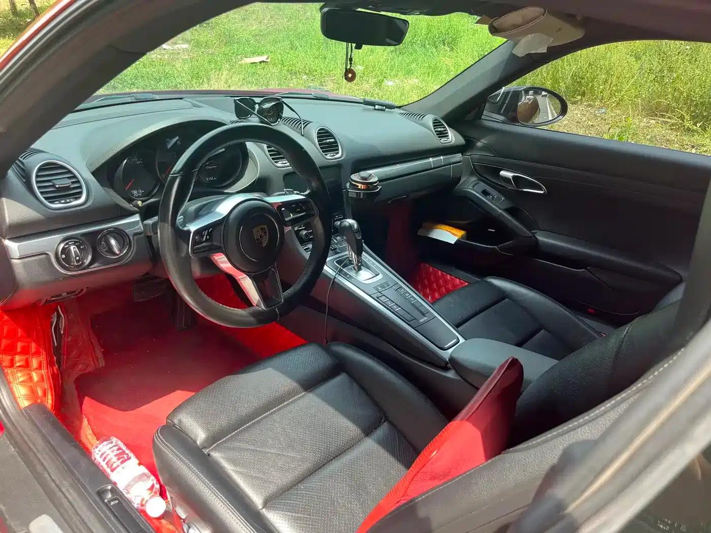 Porsche 718 Cayman 2018 2.0T — миниатюра 9