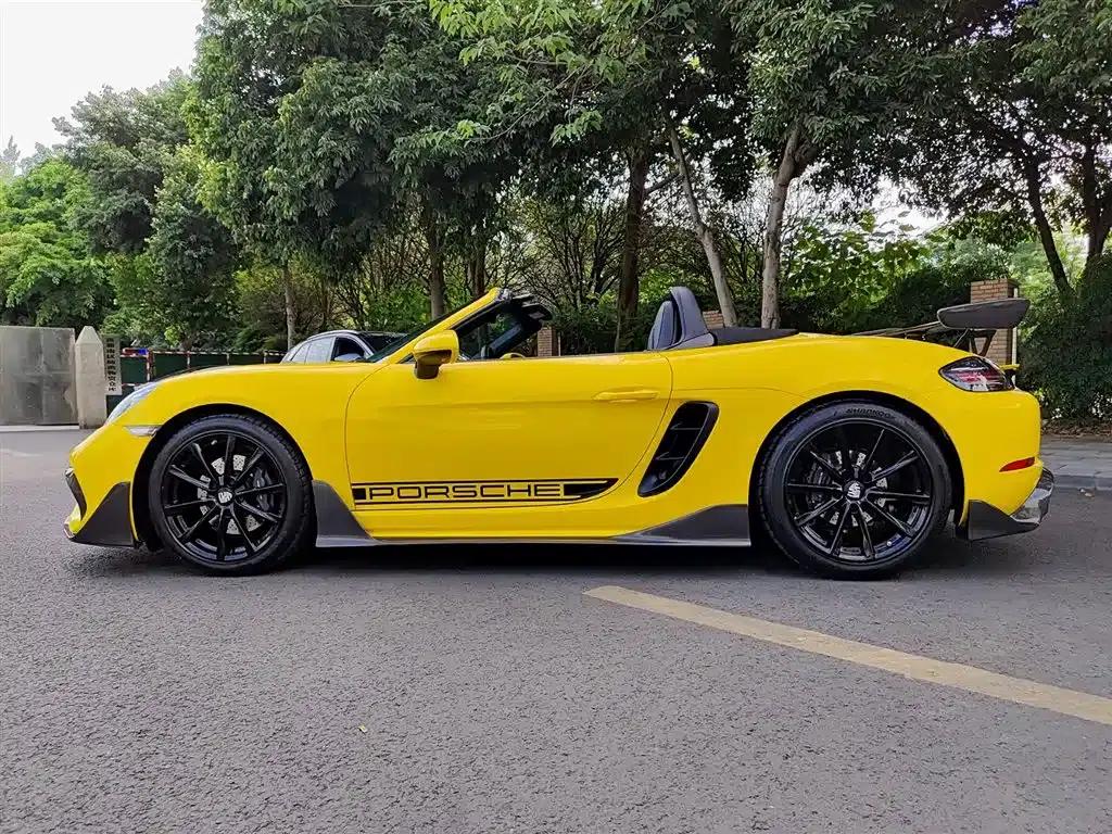 2022 Porsche 718 Boxster 2.0T — миниатюра 3
