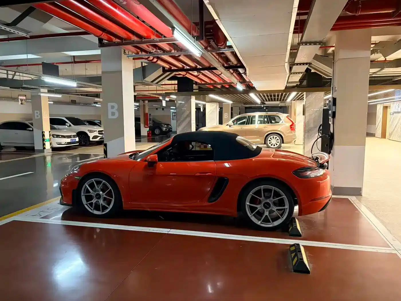 2016 Porsche 718 Boxster S 2.5T — миниатюра 4