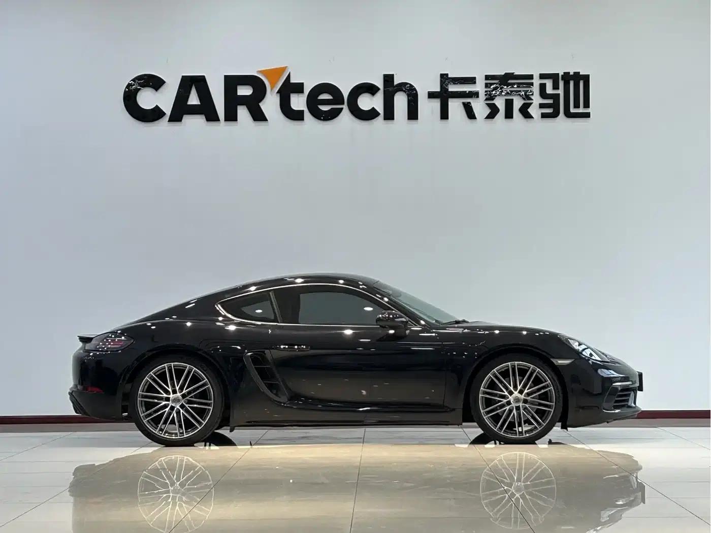Porsche 718 Cayman 2022 2.0T — миниатюра 23