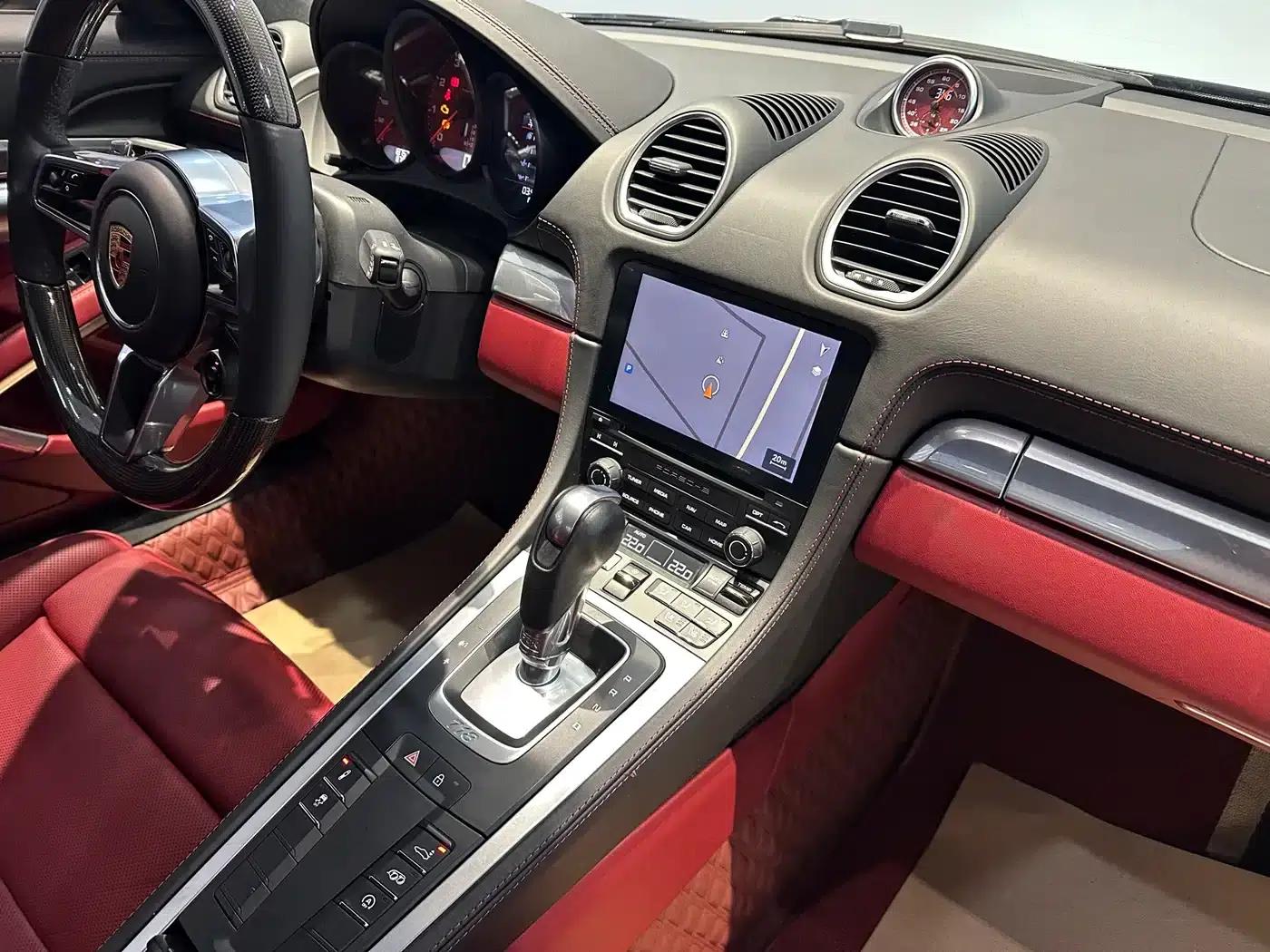 Porsche 718 Cayman 2022 2.0T — миниатюра 4