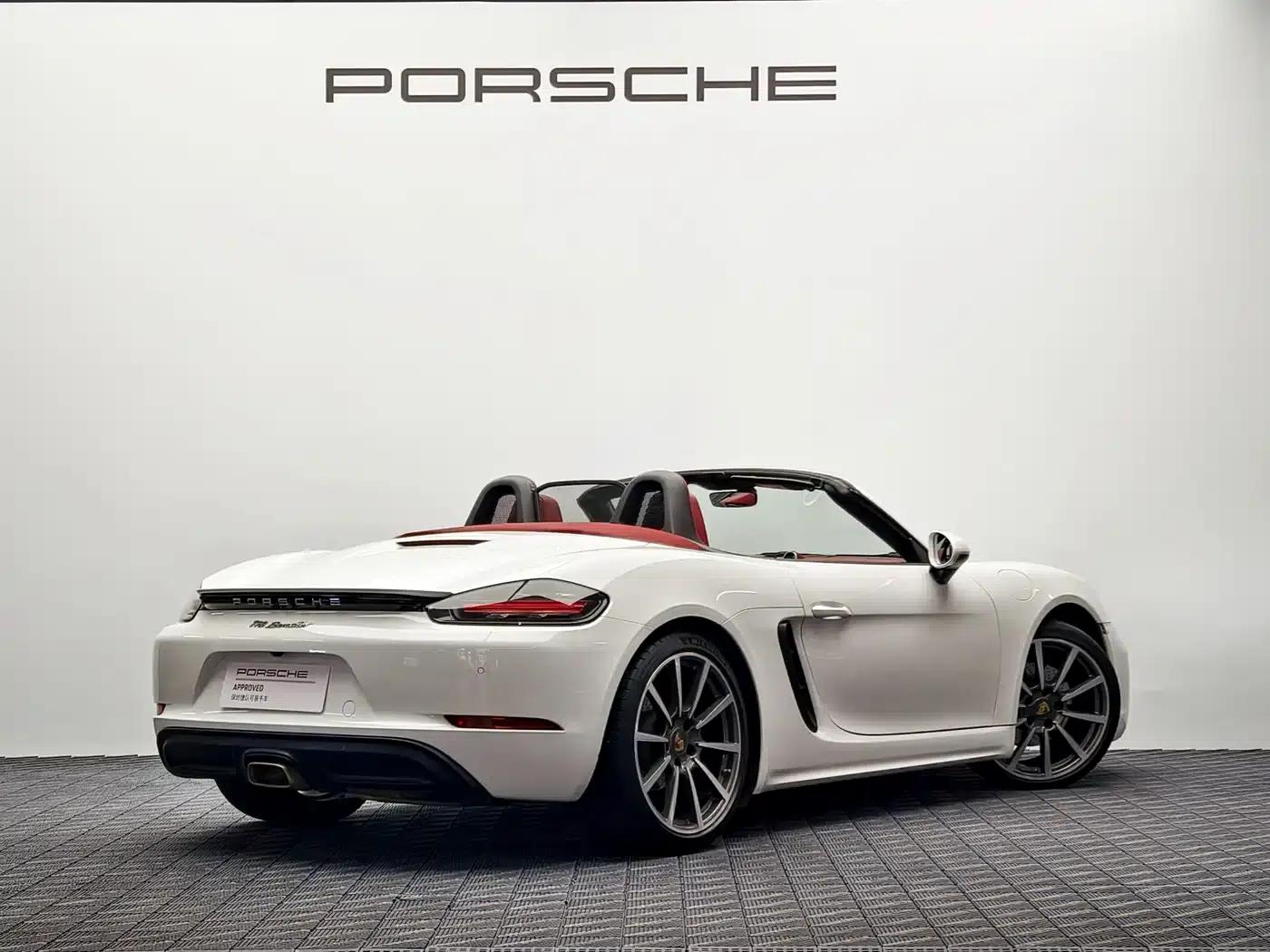 2023 Porsche 718 Boxster 2.0T — миниатюра 2