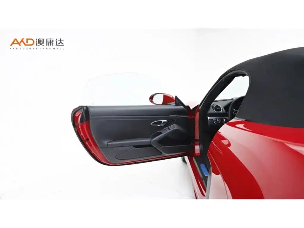 B Porsche 718 2022 Boxster 2.0T — миниатюра 10