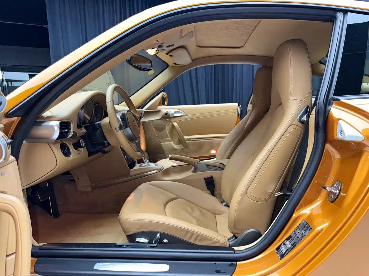 2010 Porsche 911 Carrera 4S 3.8L — миниатюра 17