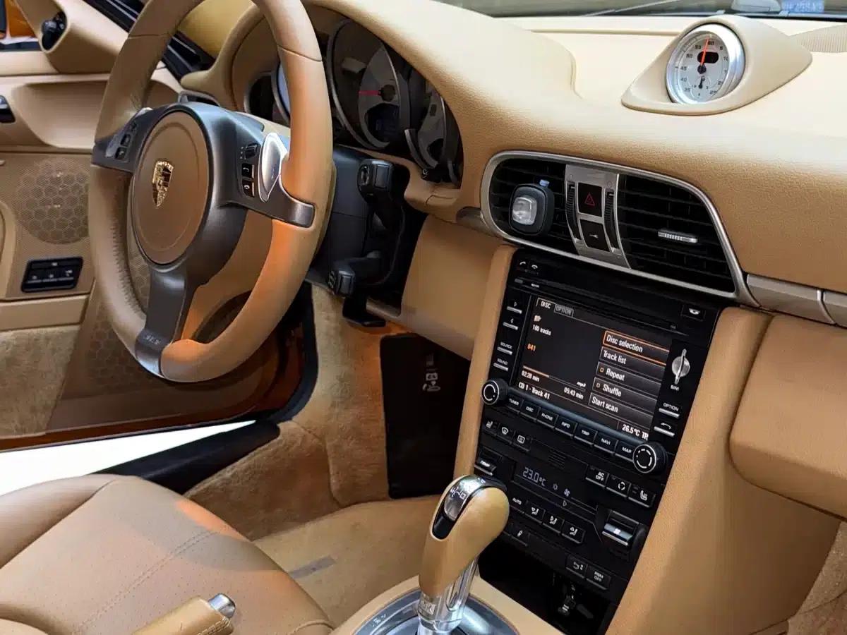 2010 Porsche 911 Carrera 4S 3.8L — миниатюра 23