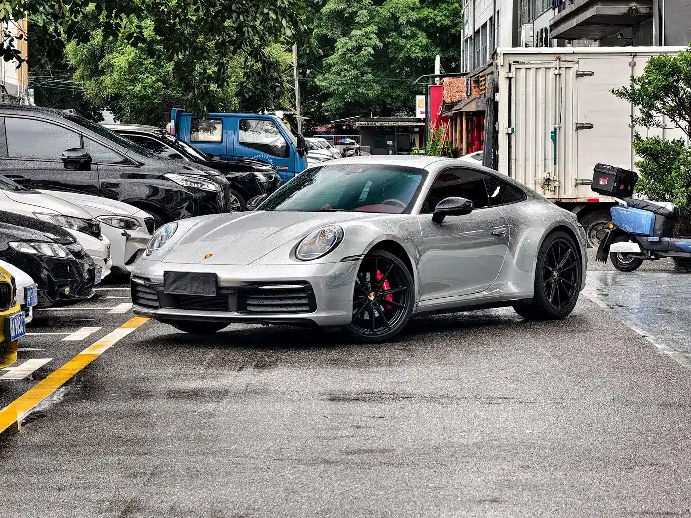 Porsche 911 2020 Carrera 3.0T — миниатюра 1
