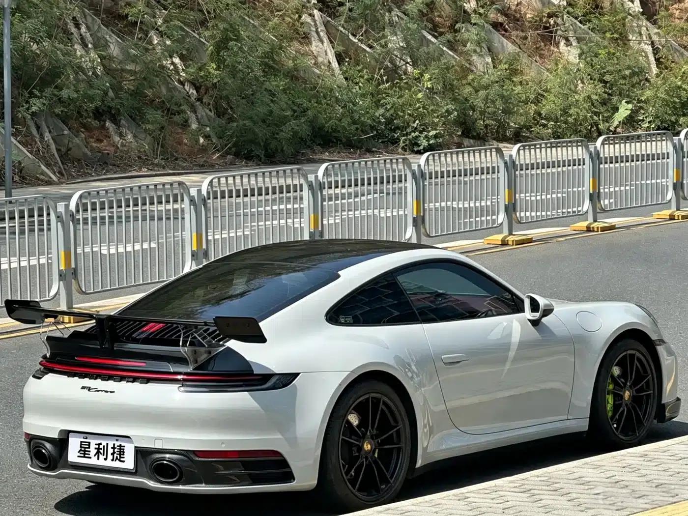 Porsche 911 2020 Carrera 3.0T — миниатюра 2