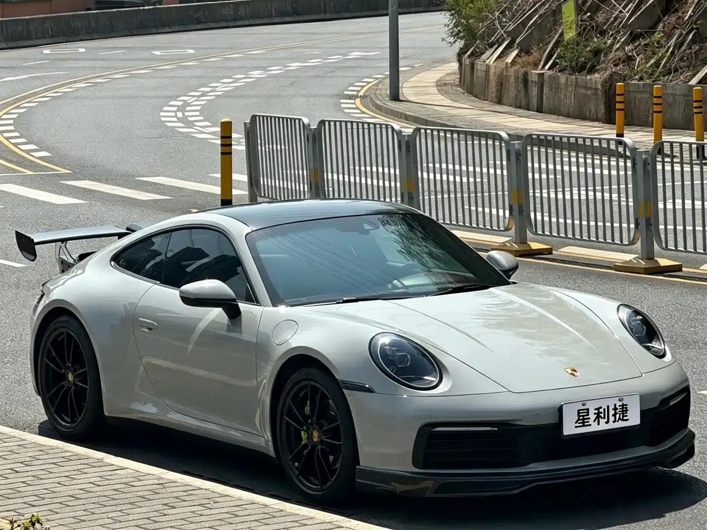 Porsche 911 2020 Carrera 3.0T — миниатюра 4