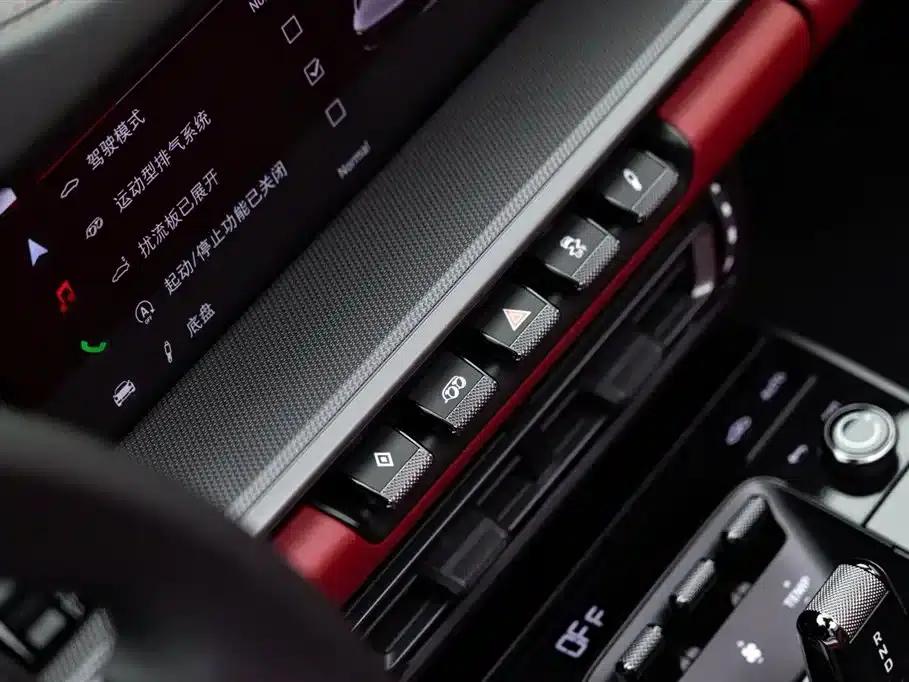 2023 Porsche 911 Targa 4 3.0T — миниатюра 23