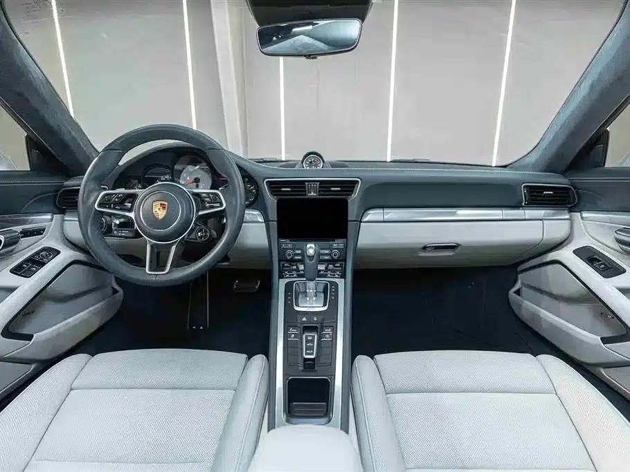 2016 Porsche 911 Carrera 4S 3.0T — миниатюра 13