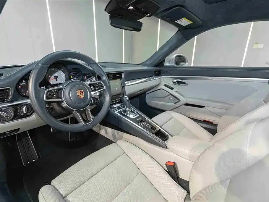 2016 Porsche 911 Carrera 4S 3.0T — миниатюра 15