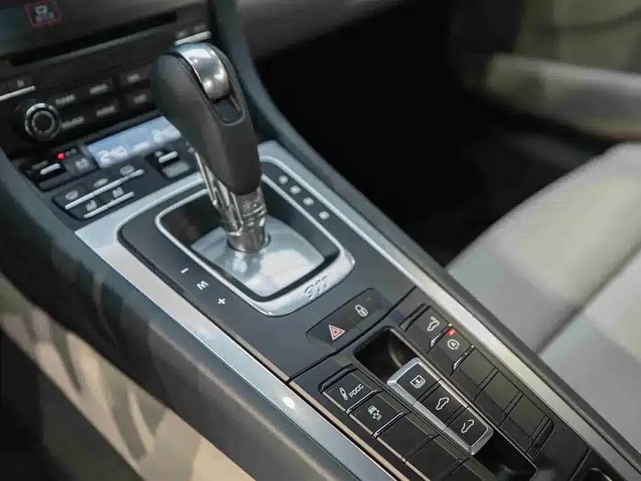2016 Porsche 911 Carrera 4S 3.0T — миниатюра 17