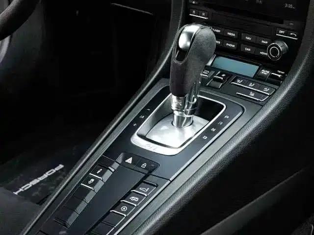 Porsche 911 2017 Carrera 4 GTS 3.0T — миниатюра 18