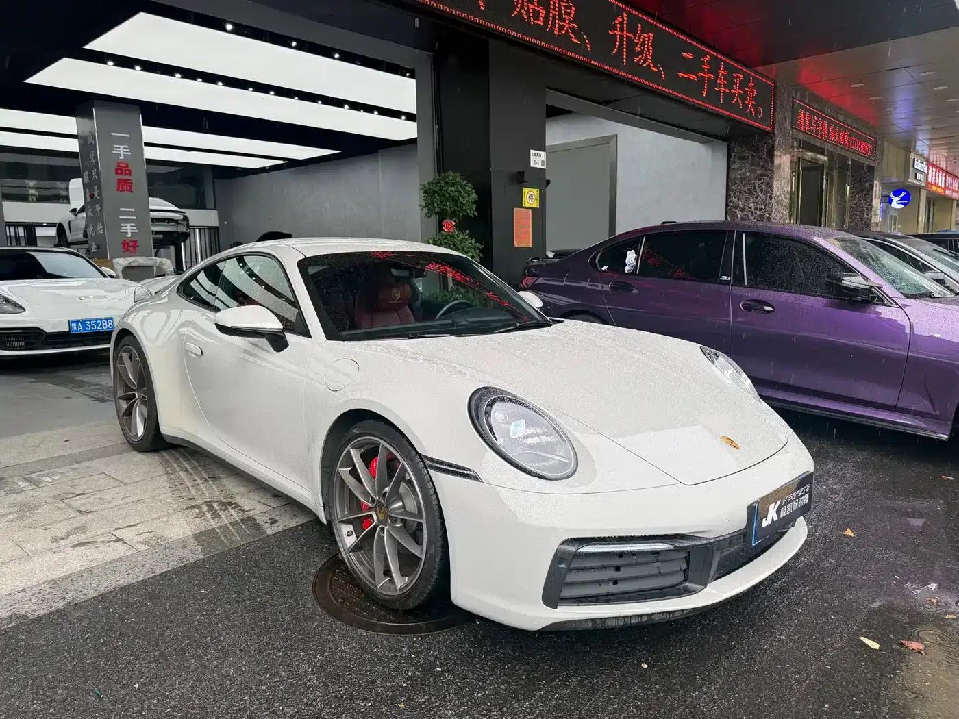 2022 Porsche 911 Carrera 3.0T — миниатюра 3