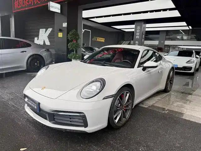 2022 Porsche 911 Carrera 3.0T